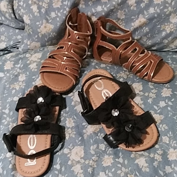 LITTLE GIRL SANDALS - Picture 1 of 7